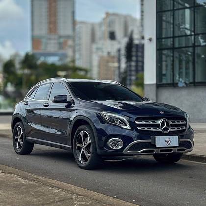 MERCEDES-BENZ GLA 200 1.6 CGI FLEX ENDURO 7G-DCT MERCEDES-BENZ GLA 200 1.6 CGI FLEX ENDURO 7G-DCT